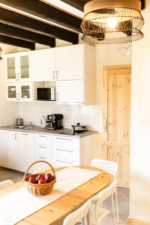 Zubrowe Siolo - Dom Nad Lakami Apartment เบียโวเวียชา ภายนอก รูปภาพ